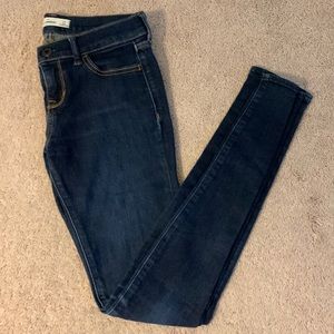 Abercrombie kids dark wash skinny jeans